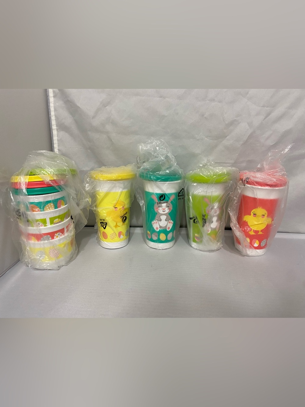 Tupperware Easter Drink Cups and Treat Container Set